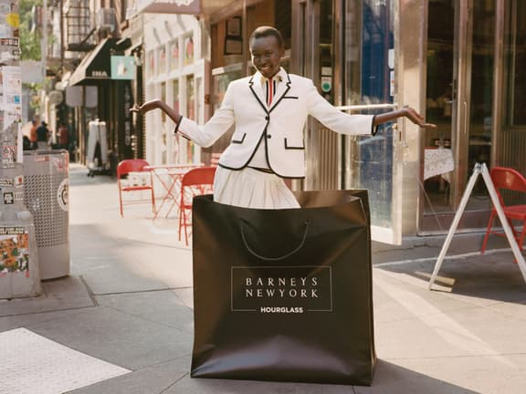 Fashion-News Hourglass und Barneys
